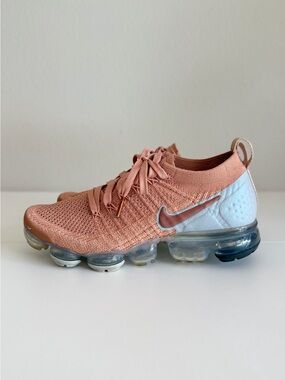 Nike Women's Rose Gold and White VaporMax Flyknit Sneaker